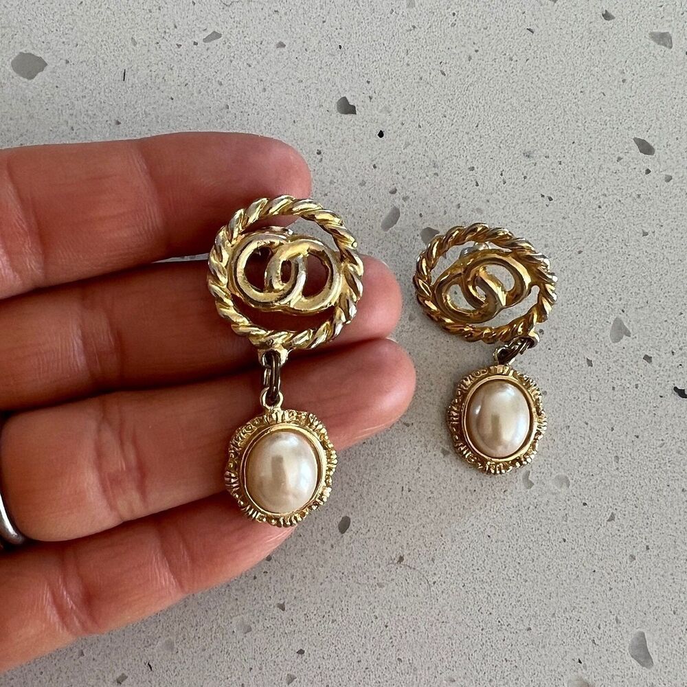 Vtg Stunning RARE Statement Pearl Drop Dangle gold tone infinity Gift Large - Picture 5 of 6